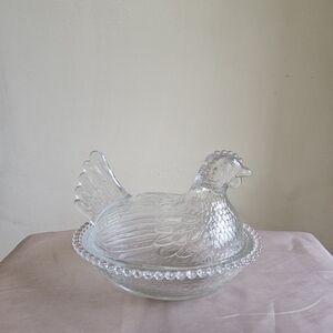 Indiana Glass Clear Hen on Nest Dish